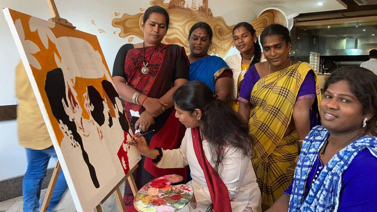 Kanimozhi meets transwomen, discusses art, culture and ideas