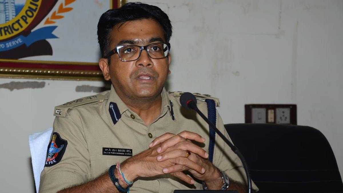 Government Transfers 39 IPS Officers In A Major Reshuffle In Andhra ...