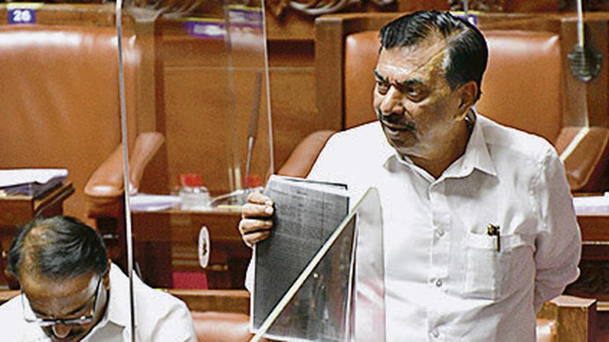 BJP leader Ayanur Manjunath to resign as MLC