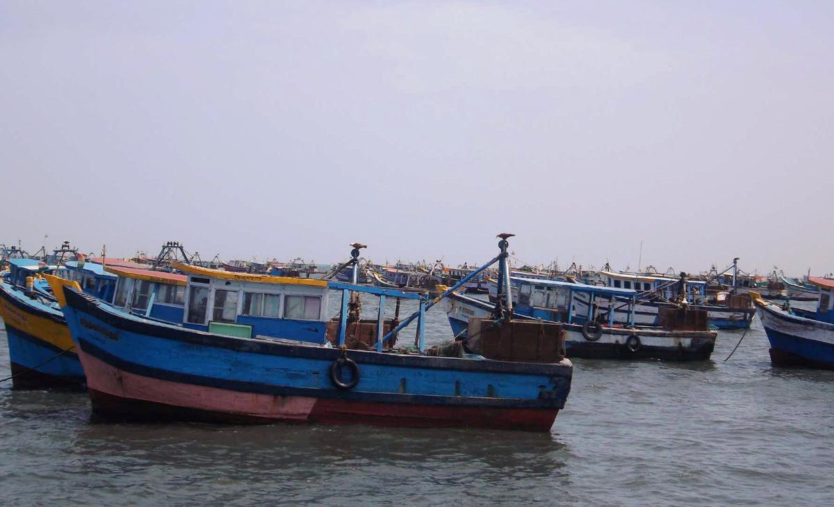 Sri Lankan Navy arrests three T.N. fishermen from Pudukottai district