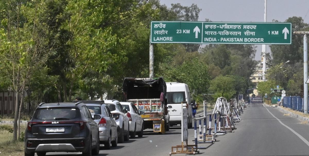 Vehicles with Pakistani nationals crossing the border. Vehicles with Pakistani nationals crossing the border.