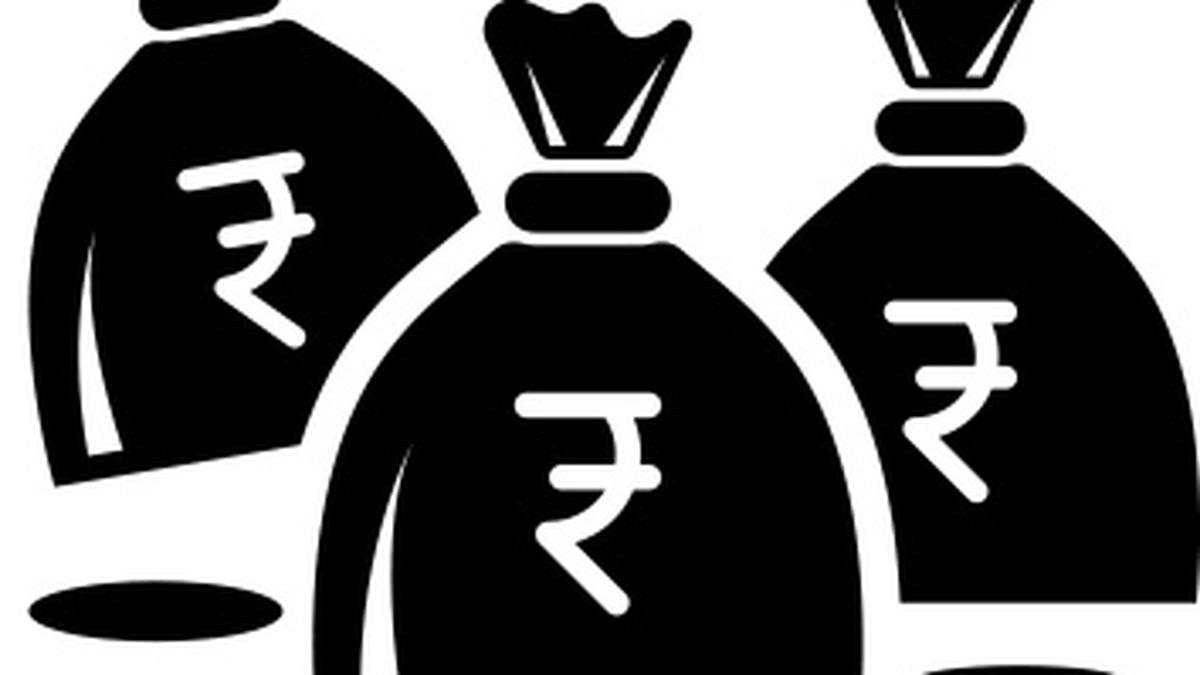 Rupee rises 4 paise to 83.01 against US dollar in early trade Rupee rises 4 paise to 83.01 against US dollar in early trade