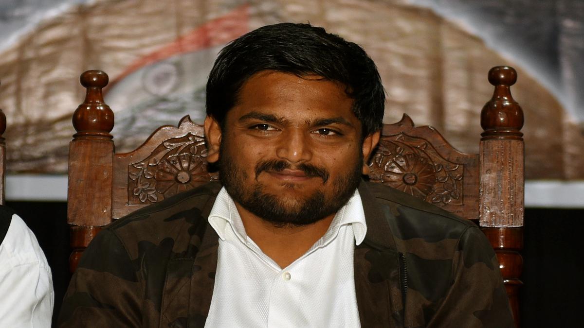 Buzz over Hardik Patel joining BJP