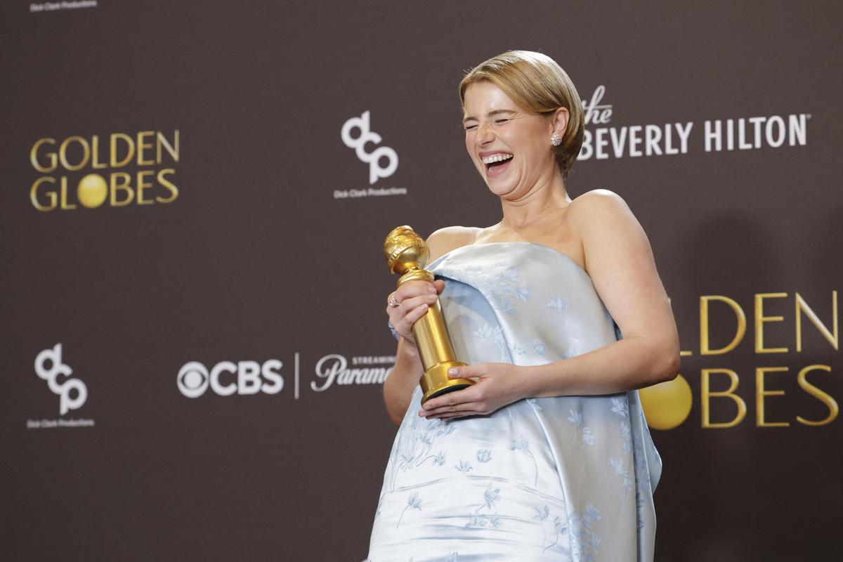 Jessie Buckley poses with the Best Performance by a Female Actor in a Motion Picture - Drama award for H’amnet’ at the 83rd Annual Golden Globes