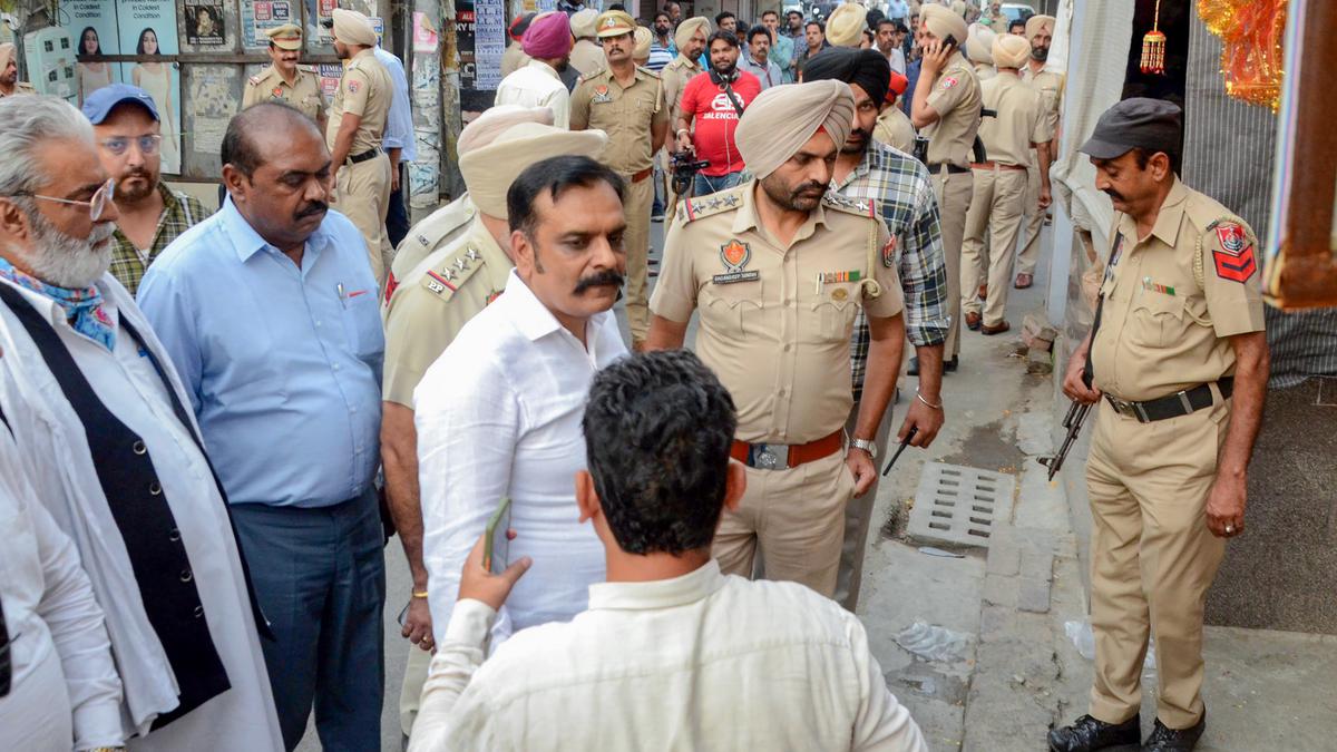 Shiv Sena (Taksali) leader shot dead in Amritsar