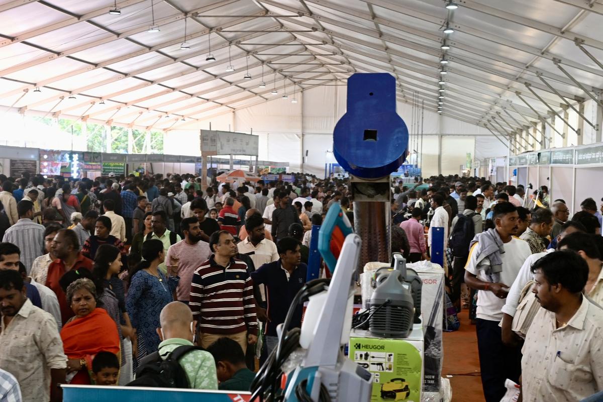 Farmers and the public took part in Krishi Mela at the University of Agricultural Sciences (UAS), Bengaluru, on Sunday 17 November 2024. Farmers and the public took part in Krishi Mela at the University of Agricultural Sciences (UAS), Bengaluru, on Sunday 17 November 2024.