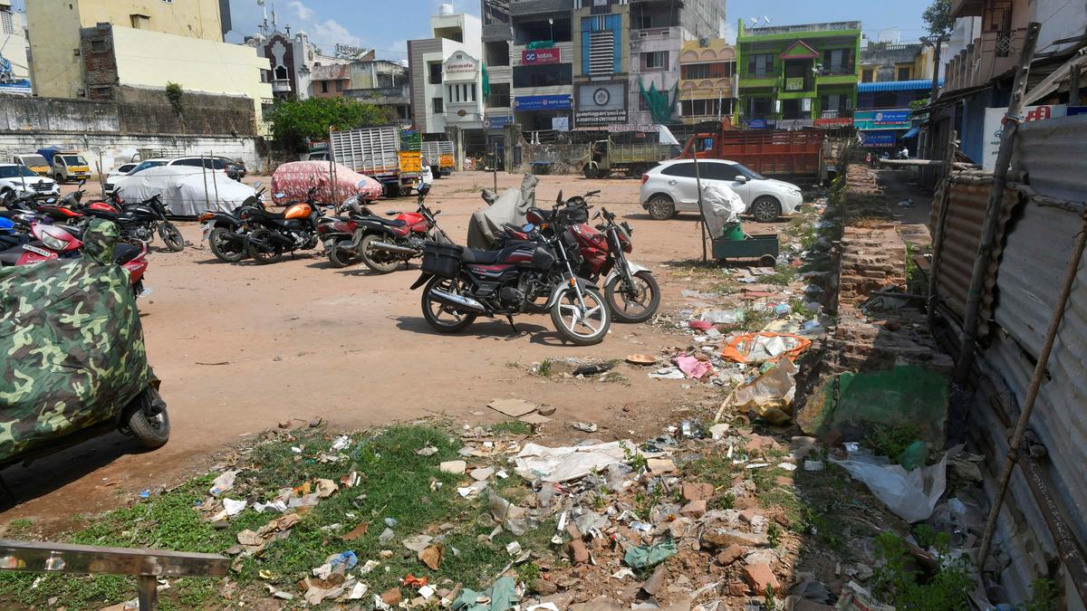 No lights, no roof, no staff at parking lot on old jail premises in Puducherry