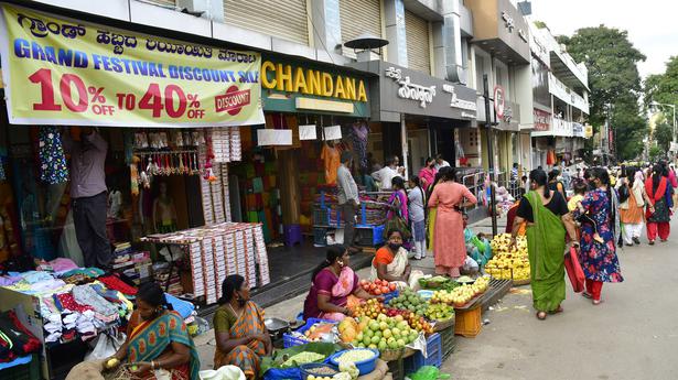 Ahead of civic polls, BBMP wants to give micro loans to 1.8 lakh street vendors