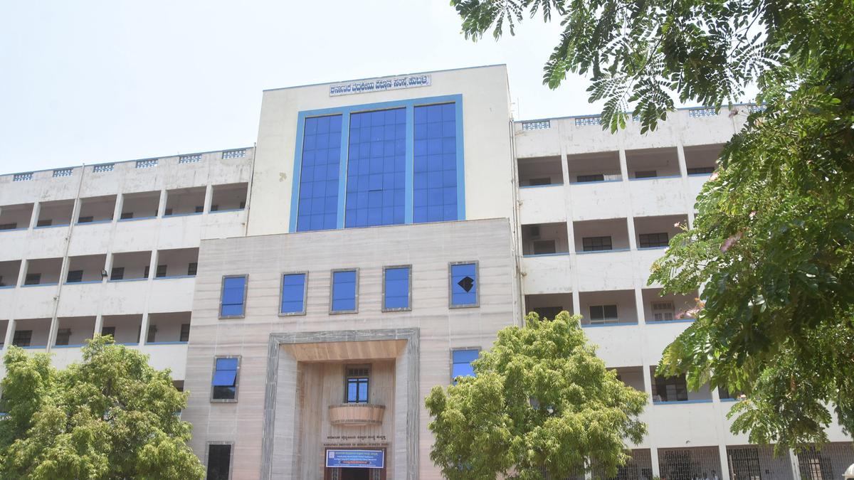 Karnataka Institute of Medical Sciences to return to its earlier name KMC with RI tag