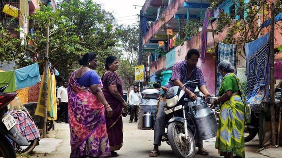 Milk adulteration: FSSAI license mandatory for 2,036 dairy units, suppliers involved in trade in East Godavari