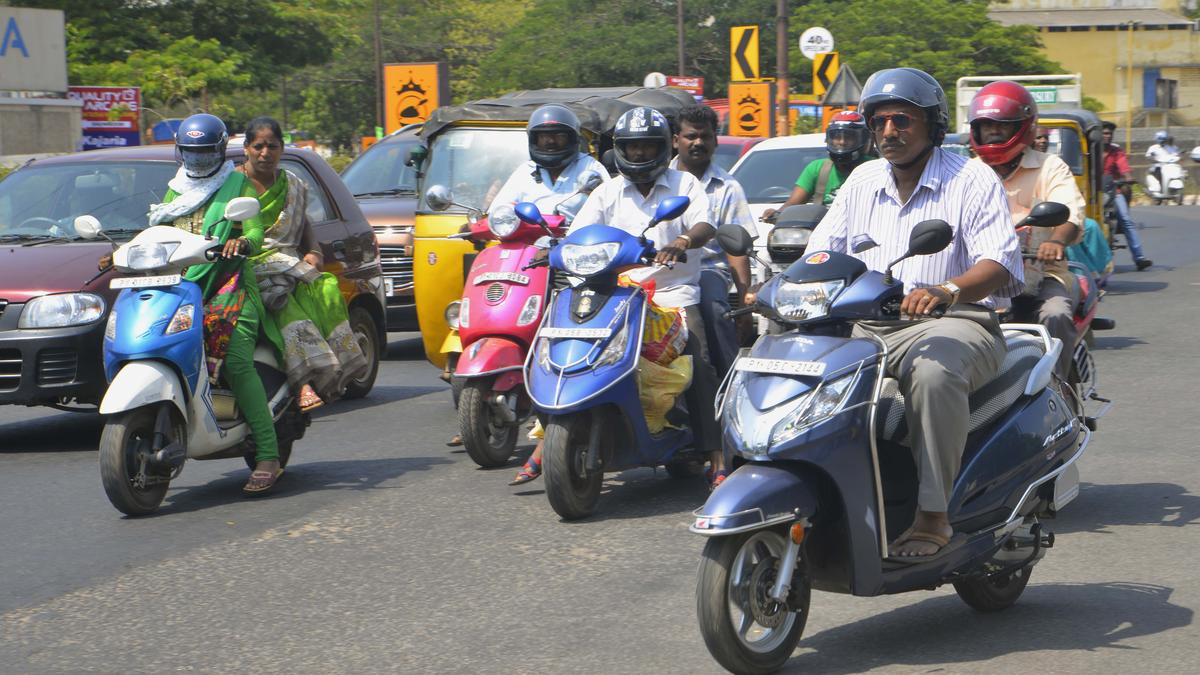 Government servants in Puducherry directed to follow helmet rule