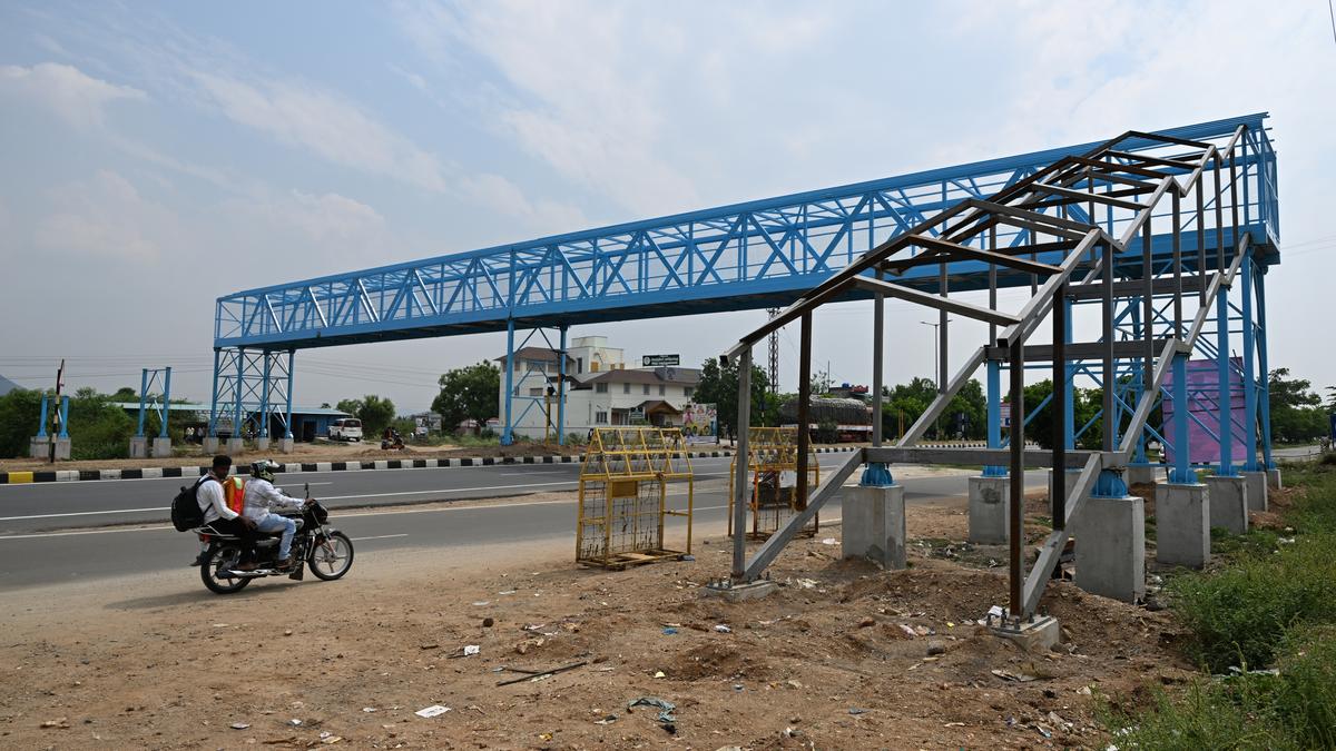 Foot overbridge in front of Muthumalai Murugan Temple in Salem to be opened within a month