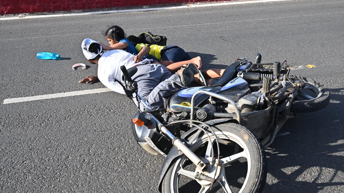 https://th-i.thgim.com/public/incoming/x91y3m/article69747272.ece/alternates/LANDSCAPE_1200/vjkvg-bike%201.JPG