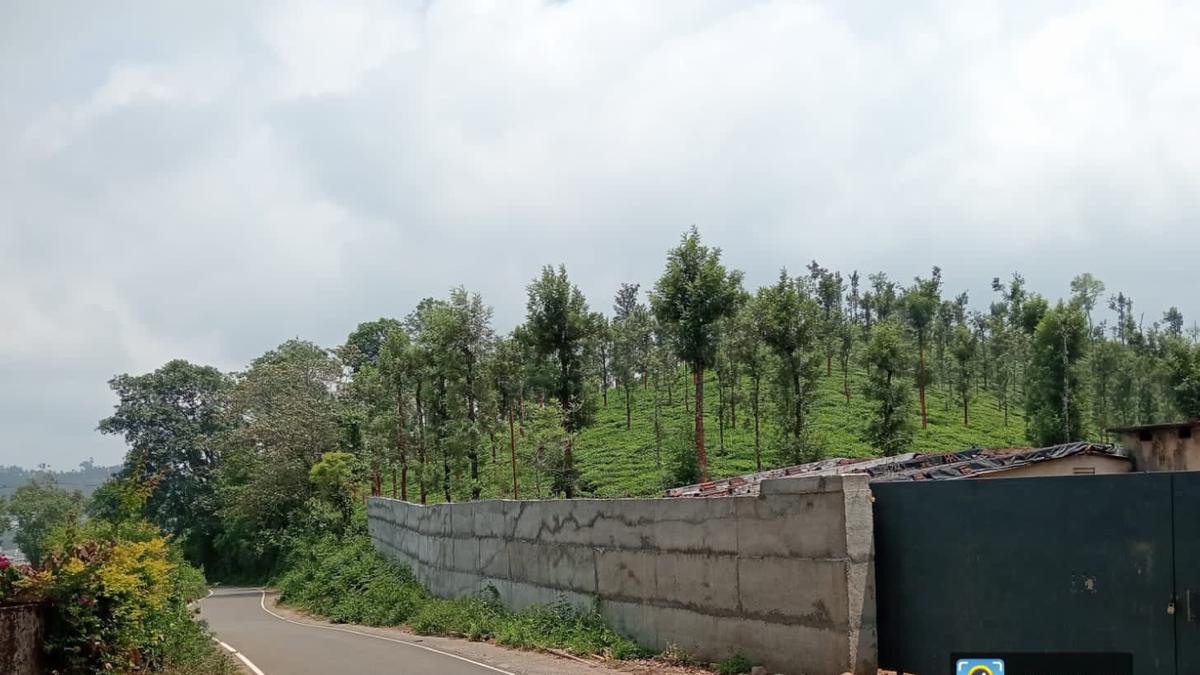 Devala residents oppose shifting of closed tar manufacturing unit; demand permanent closure