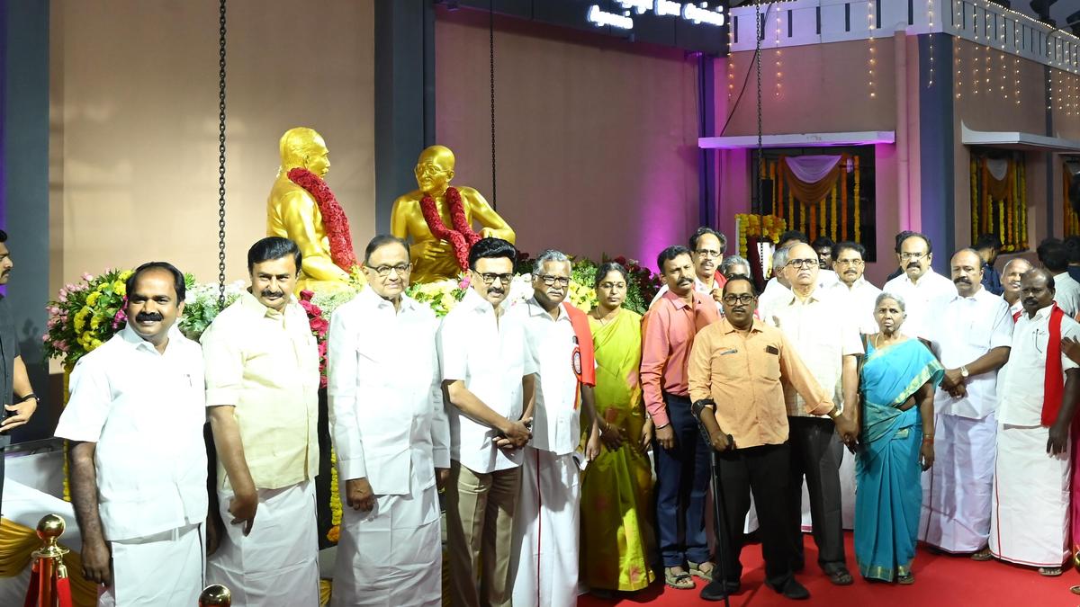 Stalin unveils Gandhi-Jeevanandham statue, inaugurates memorial hall