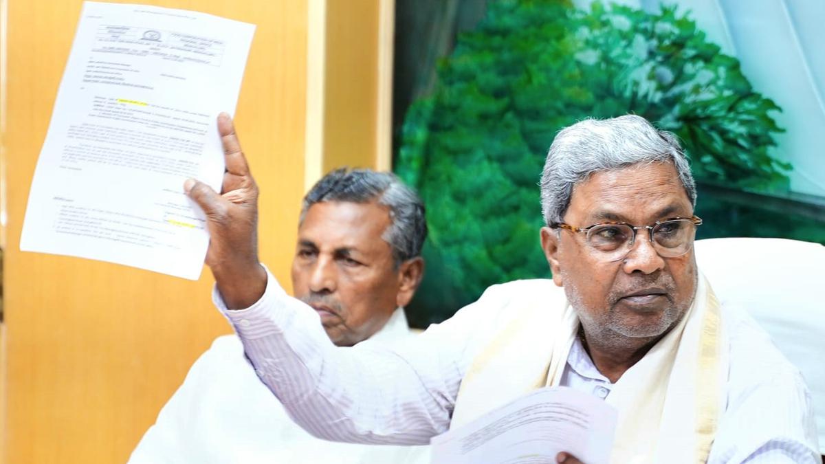 Karnataka CM Siddaramaiah blames Centre for conspiring to cancel Anna Bhagya scheme by denying rice to State