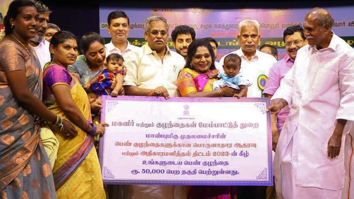 Tamilisai, Rangasamy launch welfare schemes in U.T.