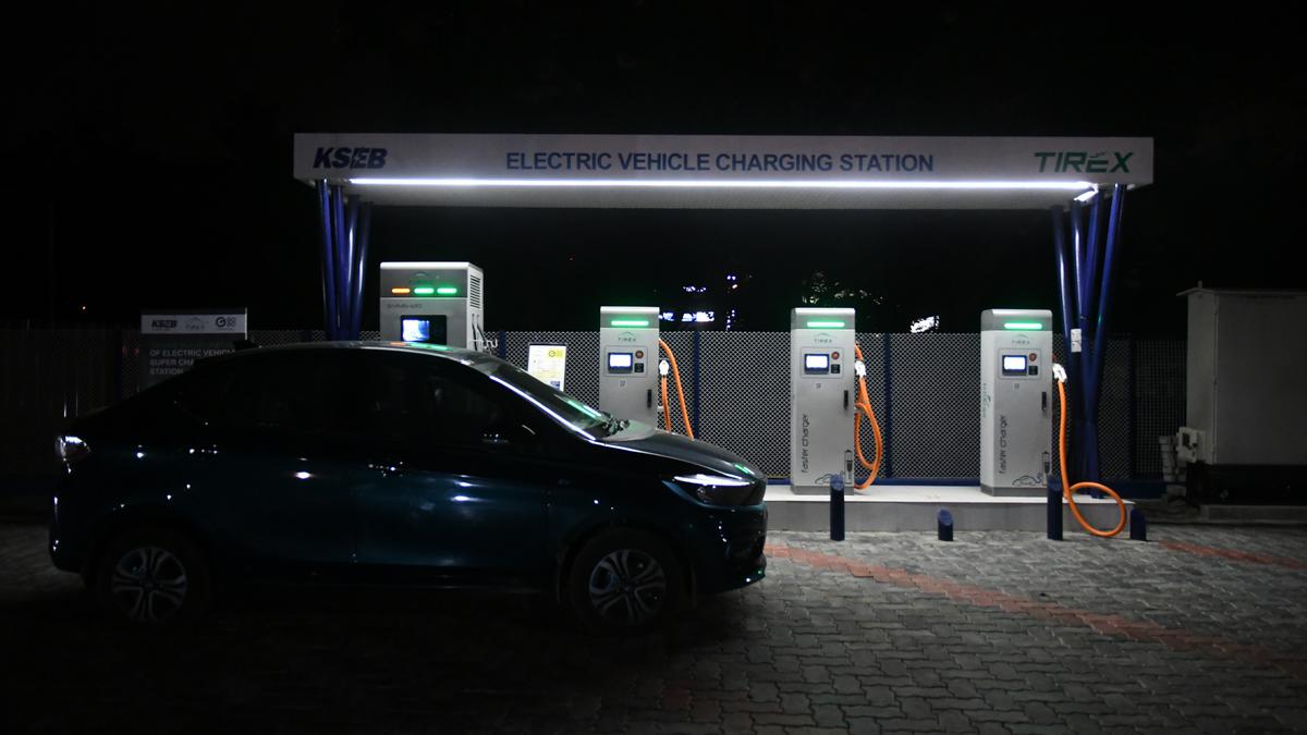 KSEB wants consumers to avoid charging e-vehicles during evening hours; electricity consumption at 108.22 mu on April 6