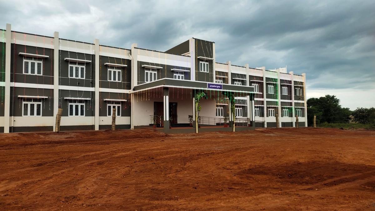 CM inaugurates new buildings at Bharathiar University