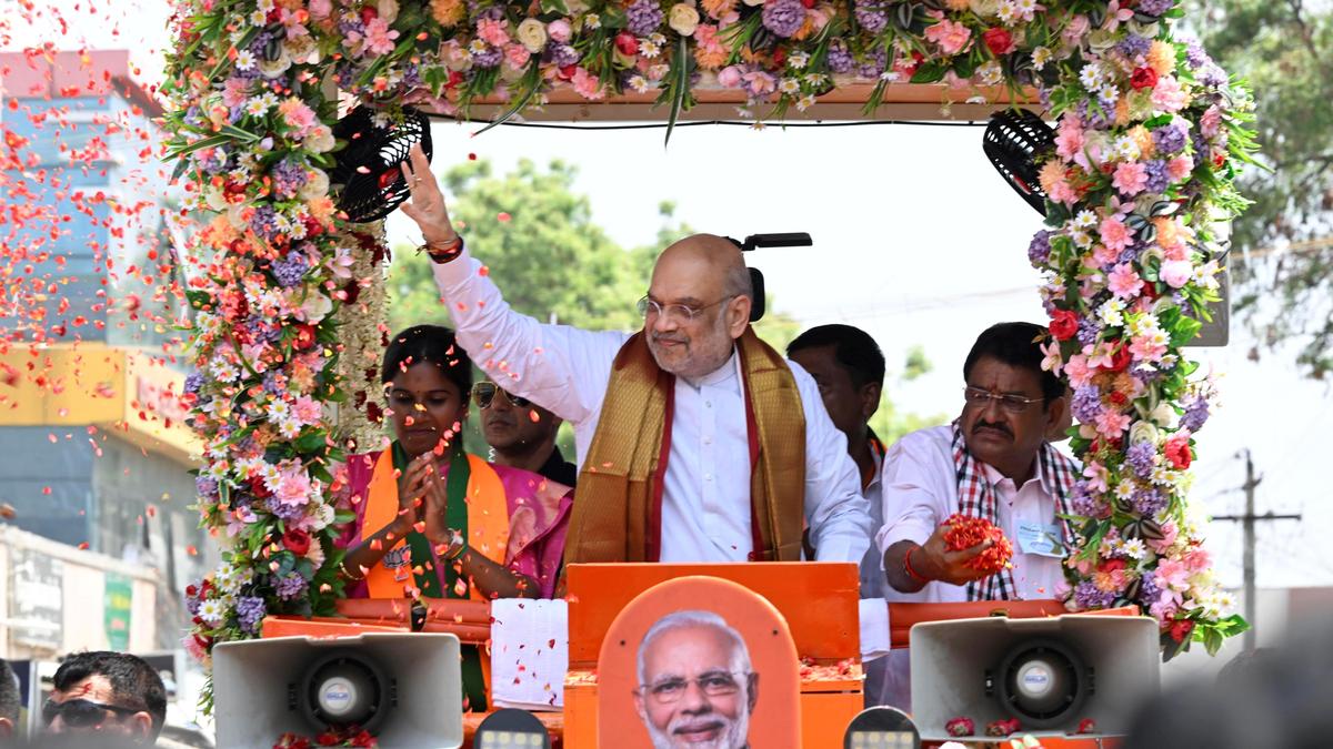 Amit Shah Warns Congress, DMK Over Opposition to Women’s Quota Bill