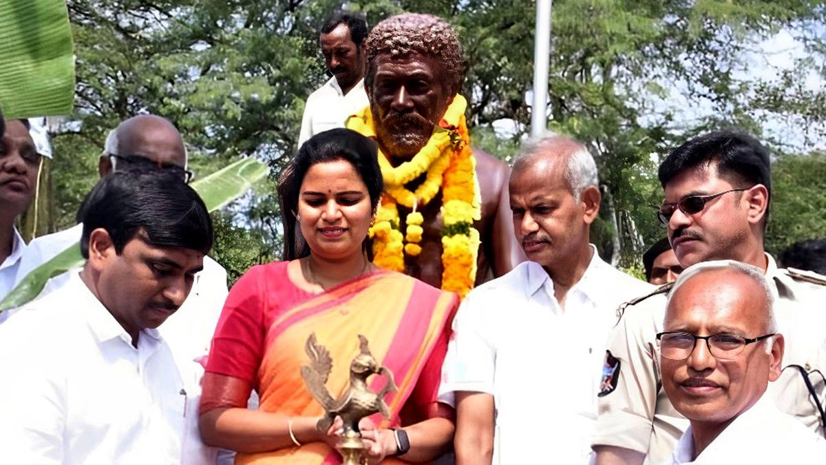 State government celebrates Yogi Vemana’s birth anniversary at Kondaveedu Fort