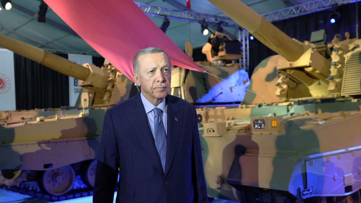 Erdogan govt aims to ban opposition party ahead of polls