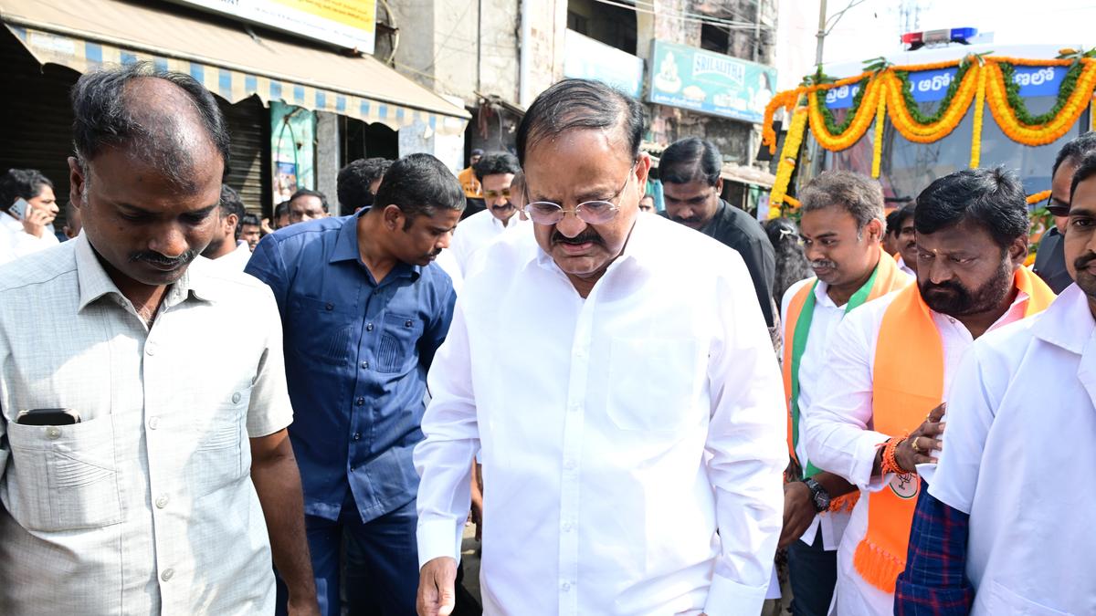 Venkaiah Naidu launches ‘Sujana Health on Wheels’ in Vijayawada West