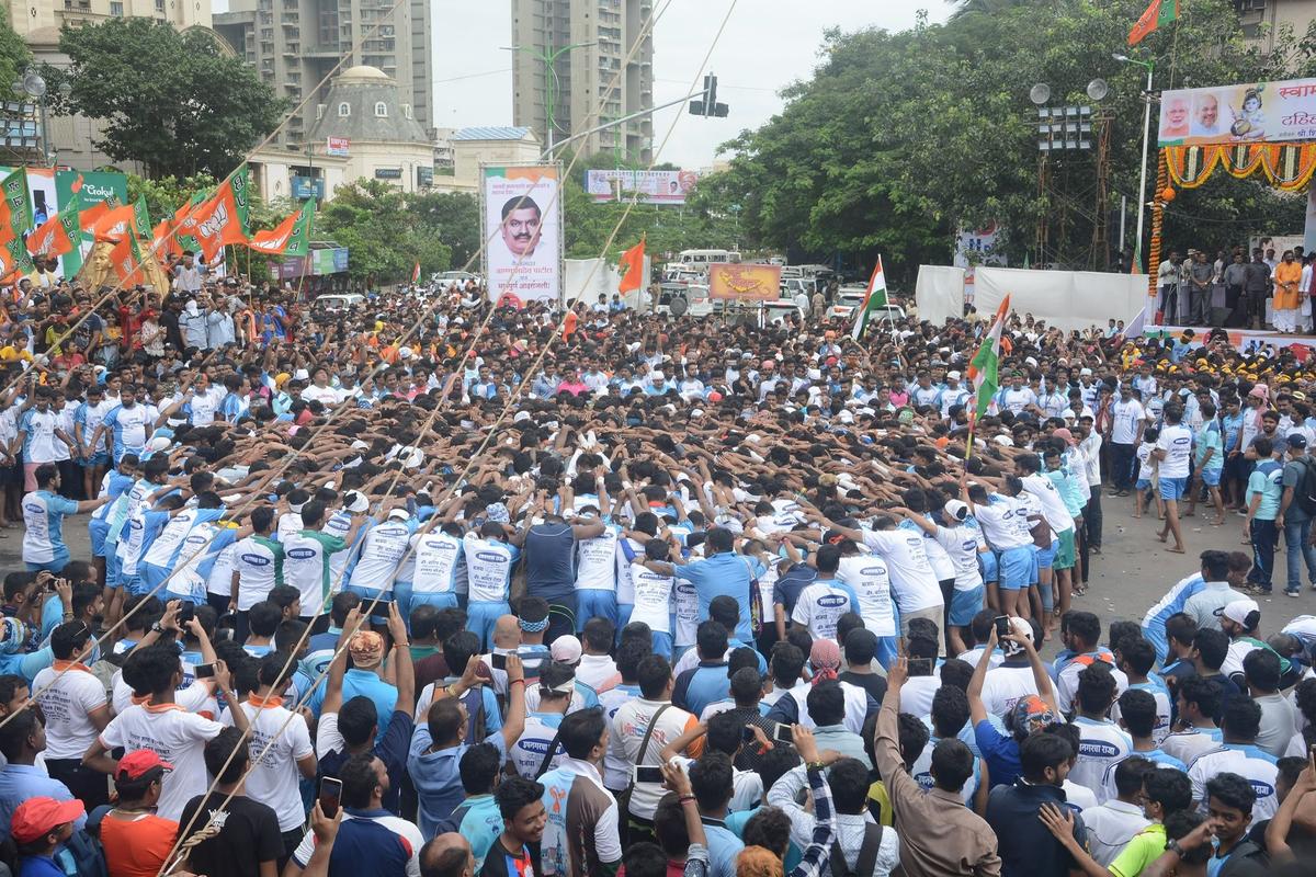 Jai Jawan Govinda Pathak gets into a huddle before the formation