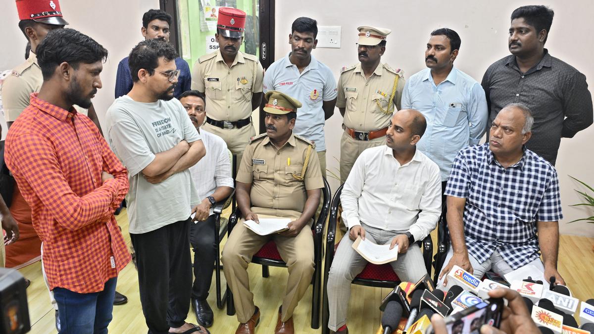 Police arrest two suspects in a cybercrime fake call centre bust