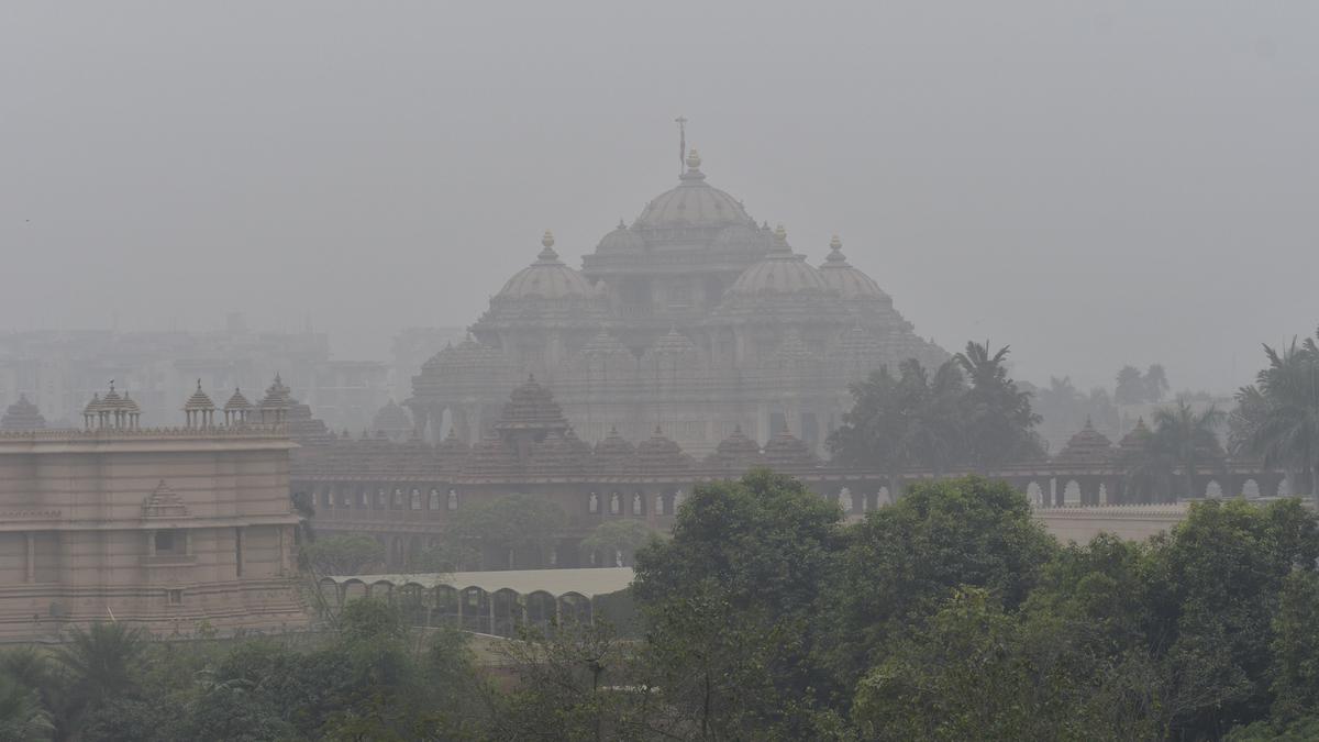 Delhi fog: 26 trains delayed due to low visibility