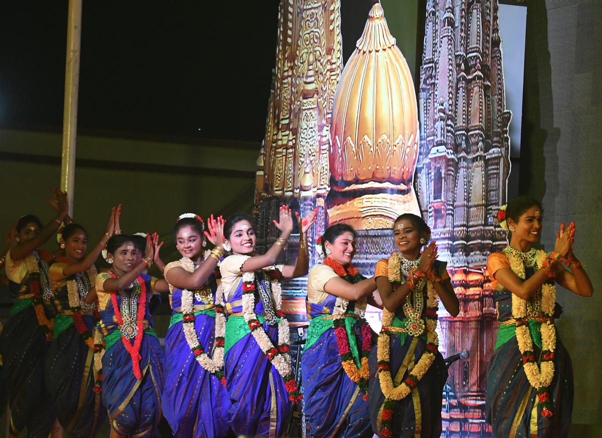 The cultural programme at the Kashi Tamil Sangamam. 
