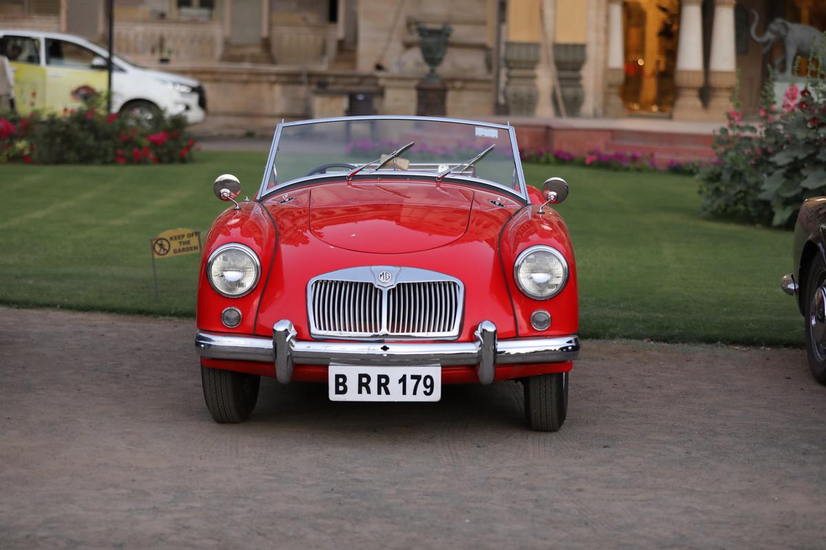   Le Maharani de 1947 Bentley V1, Drophead Coupé de Baroda