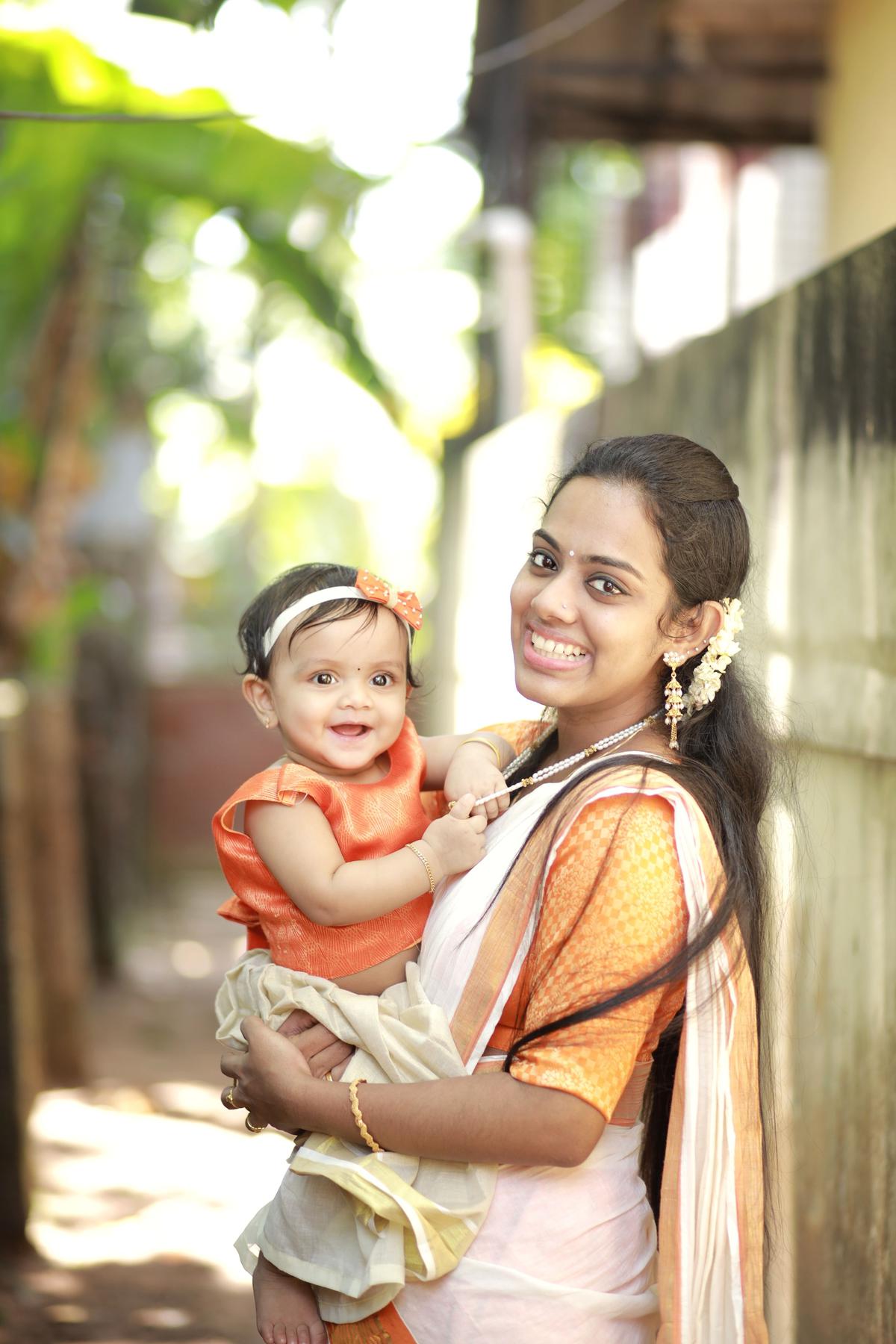 Sanjana JS with her daughter Nainika