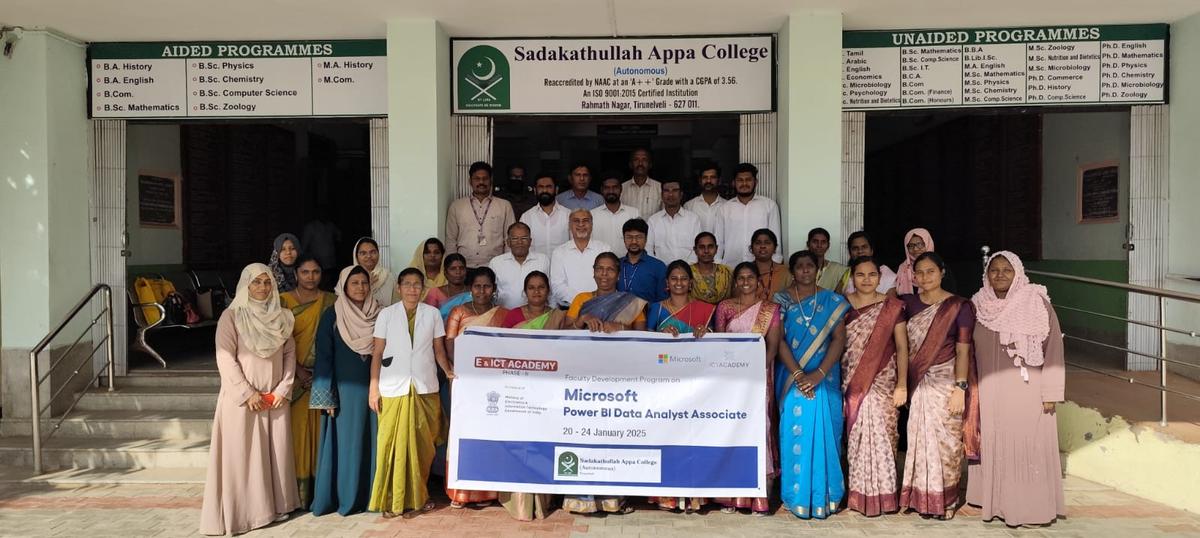 Faculty development programme in progress at Sadakathullah Appa College, Tirunelveli.