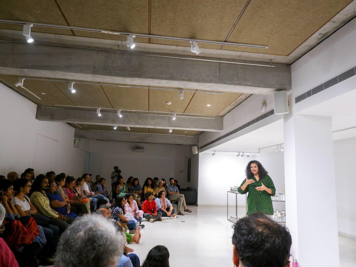 Nimi Ravindran at the exhibition-performance