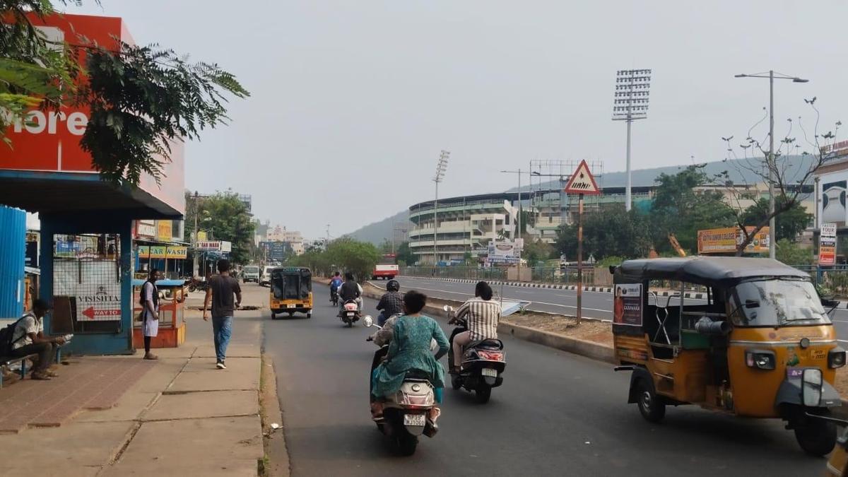 Bhogapuram Airport: major widening works for Madhurawada roads