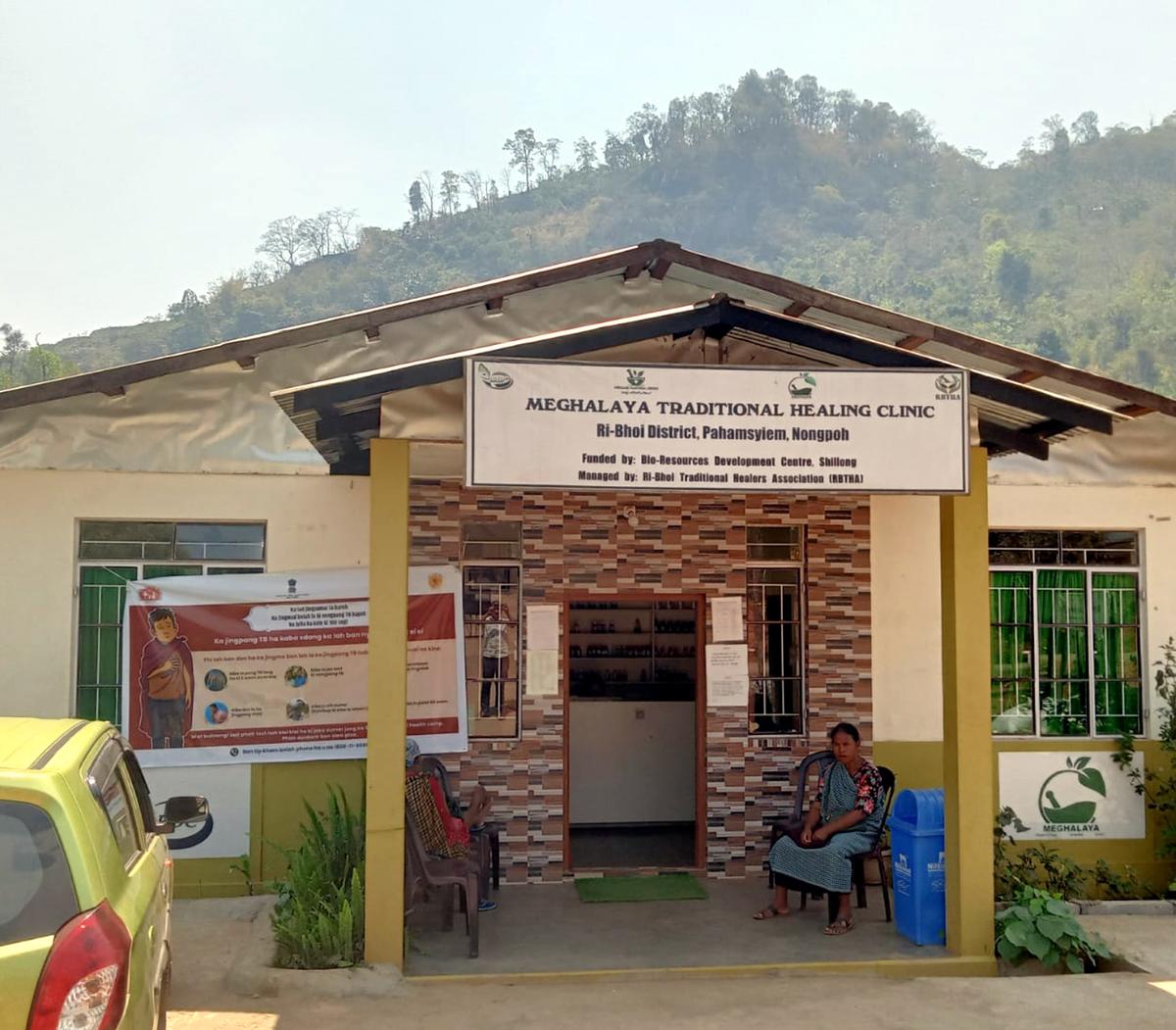  A traditional healing clinic in Meghalaya. Traditional healers have been trained by the State to diagnose and refer tuberculosis patients. 