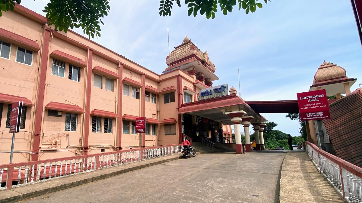 Woman security guard helps 4 POCSO victims flee rehabilitation centre in Kerala, tracked down to Udupi Railway Station