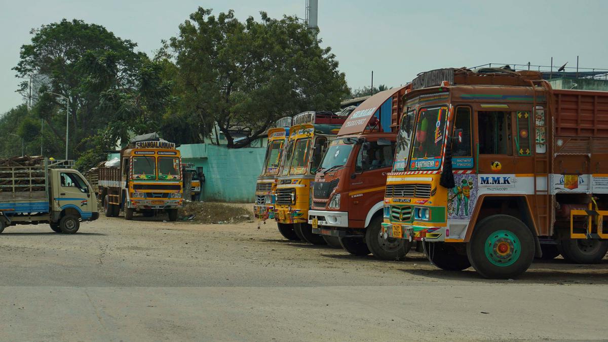 Poor amenities plague Mettupalayam truck terminal in Puducherry
