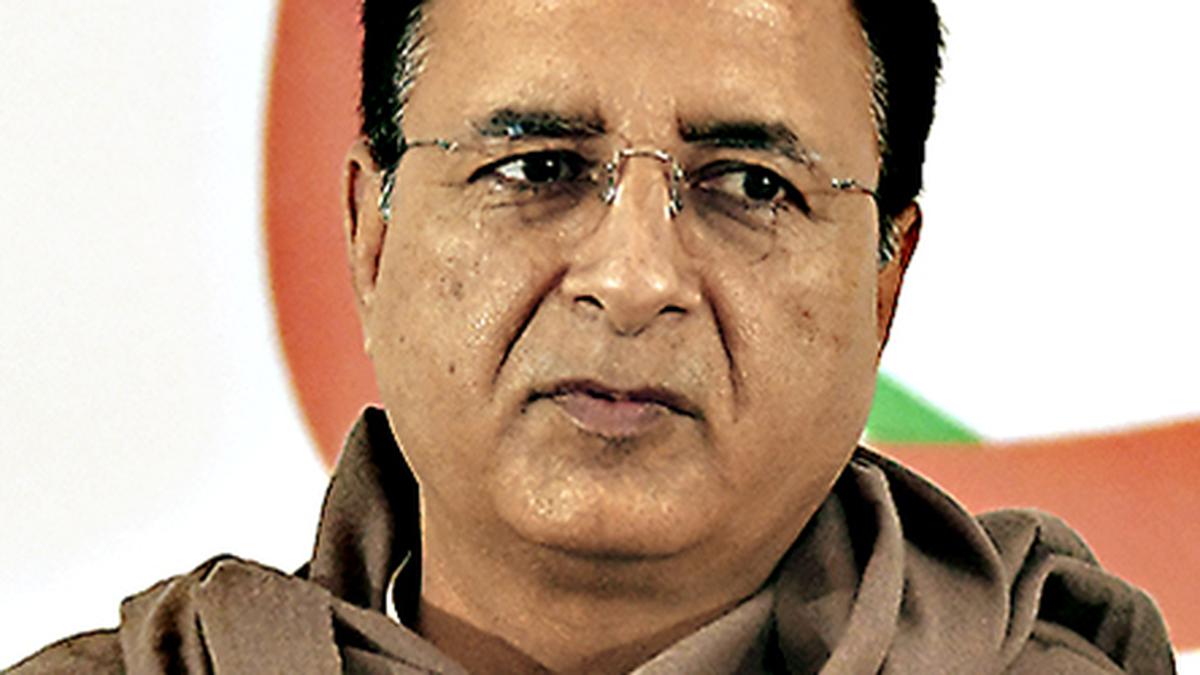 Government delaying judges' appointment till people favourable to it are in place: Congress