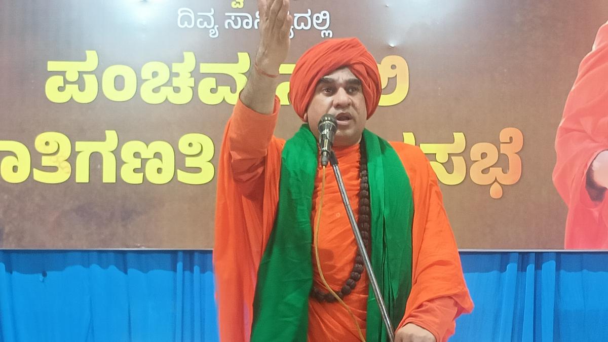 Seer appeals to Deeksha Panchamsalis to register caste as Lingayat Panchamasali in Karnataka survey