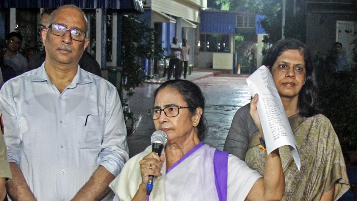 Mamata Banerjee transfers officials; doctors yet to rejoin work