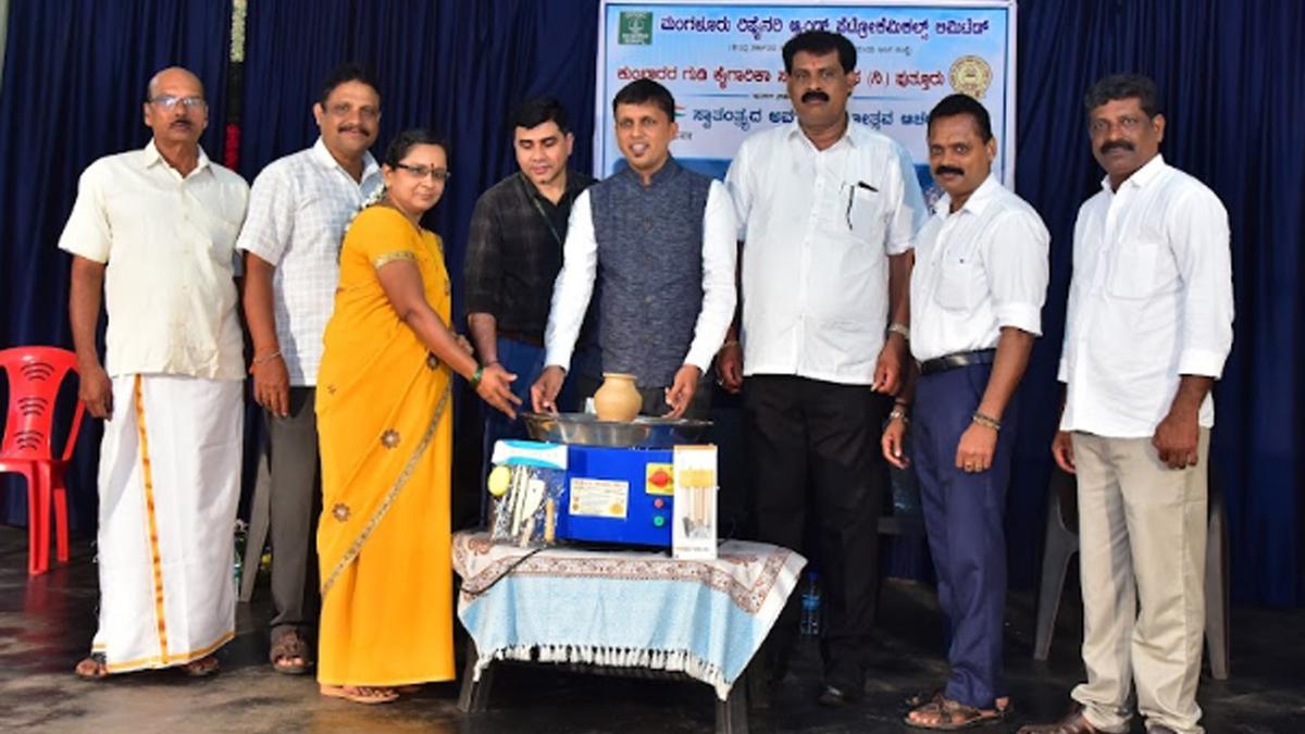 MRPL provides modern tools and equipment to potters in Puttur