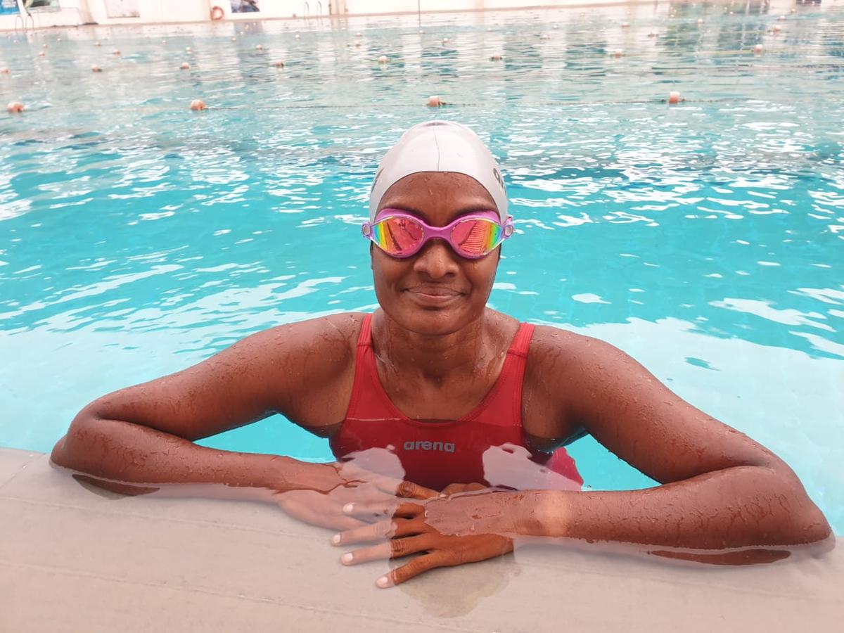 Swimmer Syamala Goli who covered 150 kilometres from Visakhapatnam to Kakinada.