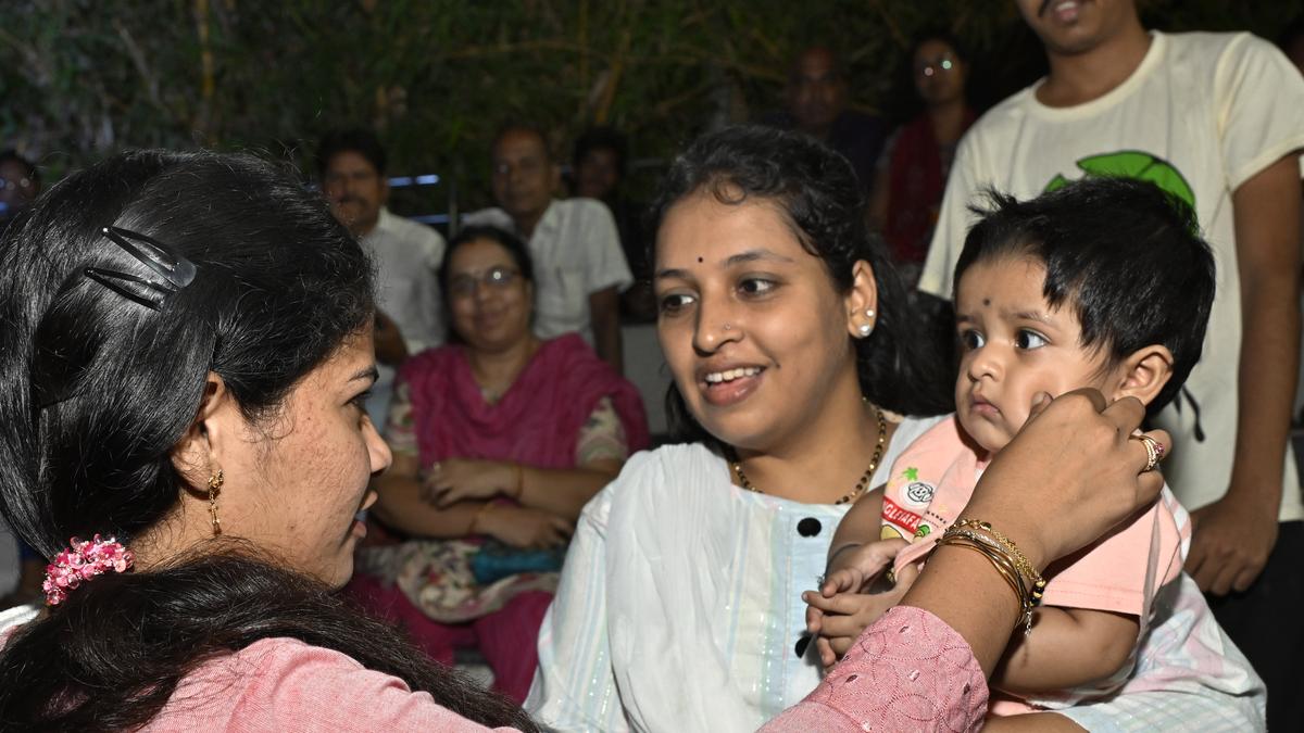 Campaign in Chennai to educate people to refrain from gender-based violence against women and transpersons