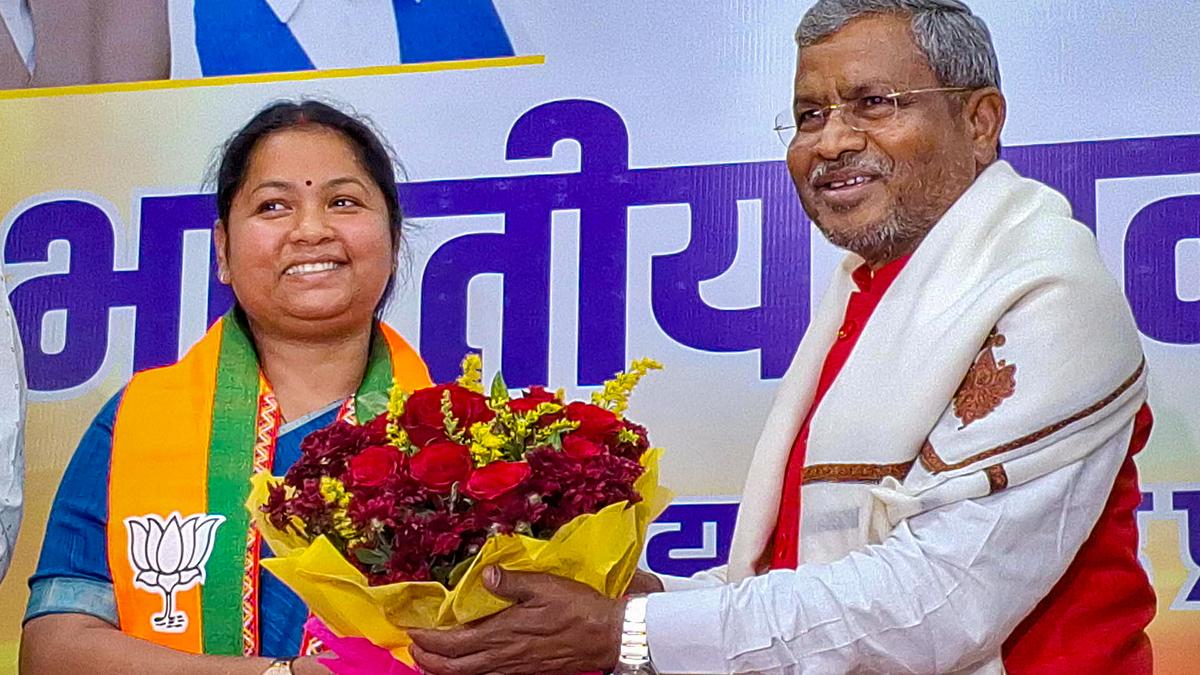 Geeta Koda, lone Congress MP in Jharkhand, joins BJP