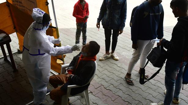 Study finds symptomatic COVID cases are 8.16 times more likely to spread symptomatic infection