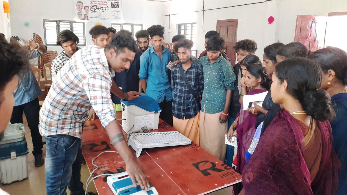 Mock polling held at Edamalakkudy