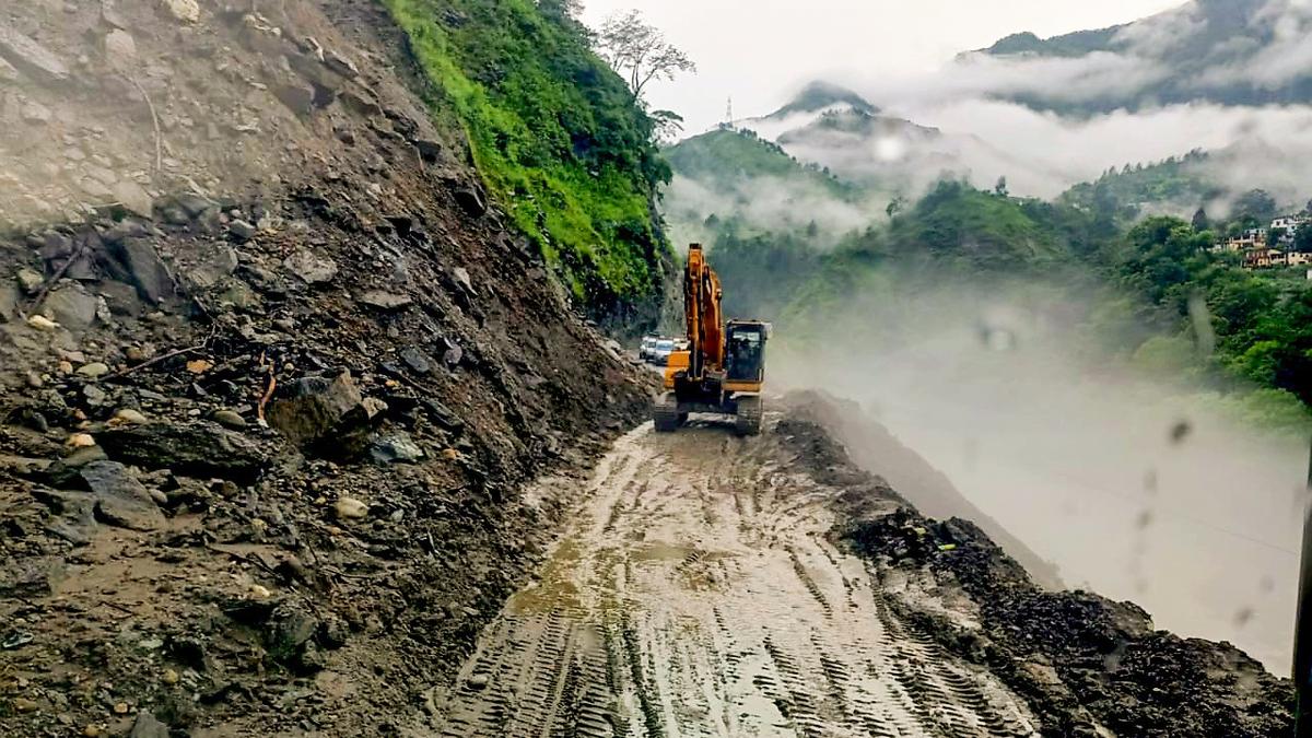 Uttarakhand landslips: Badrinath, Kedarnath Highways remain partially closed