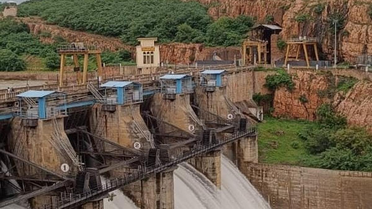 Outflow from Malaprabha dam increases, though rain subsides slightly in Belagavi